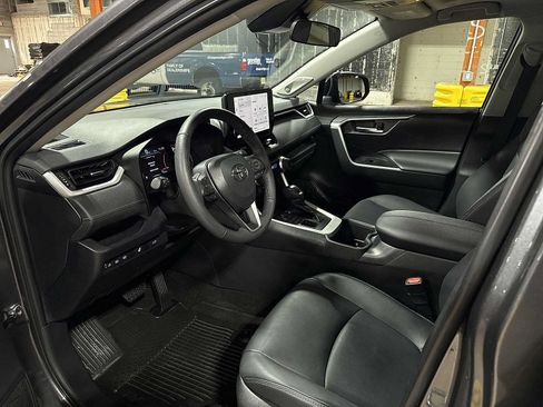 Used 2023 Toyota RAV4 XLE Premium AWD/4WD image 30