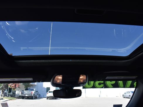 Used 2019 Jeep Grand Cherokee Limited image 27