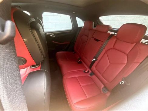 Certified 2026 Porsche Macan S AWD/4WD image 22