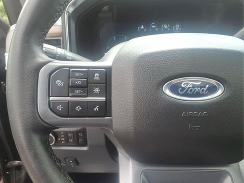 Used 2025 Ford F250 Lariat w/ Lariat Ultimate Package AWD/4WD image 29