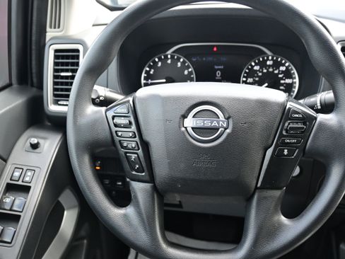 Used 2022 Nissan Frontier SV w/ Technology Package image 17