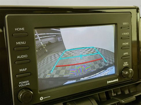 Used 2020 Toyota RAV4 XLE w/ Convenience Package image 14