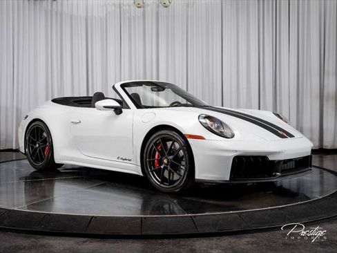 Used 2026 Porsche 911 GTS image 21