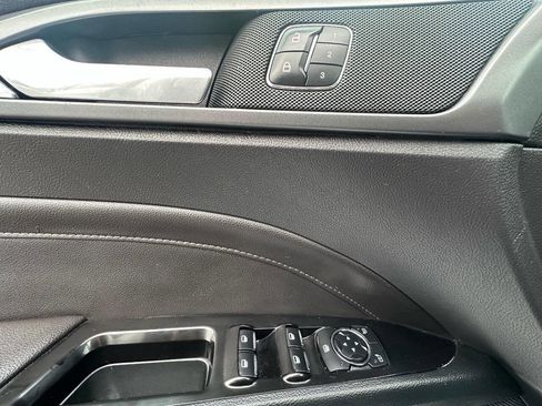 Used 2013 Ford Fusion Titanium image 23