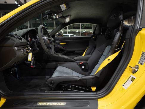 Used 2024 Porsche 718 Cayman GT4 RS RWD image 7