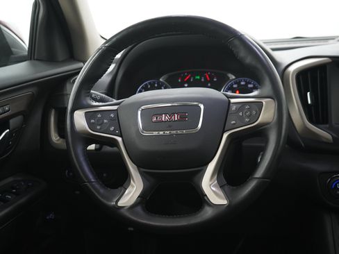 Used 2018 GMC Terrain Denali w/ Comfort Package AWD/4WD image 17