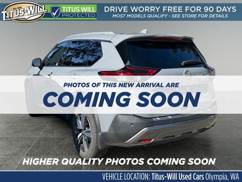 Used 2023 Nissan Rogue SL w/ SL Premium Package image 2