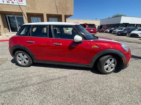 Used 2016 MINI Cooper 4-Door Hardtop FWD image 5