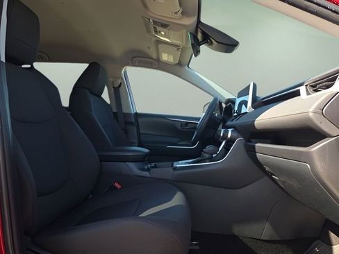 Used 2025 Toyota RAV4 LE image 16