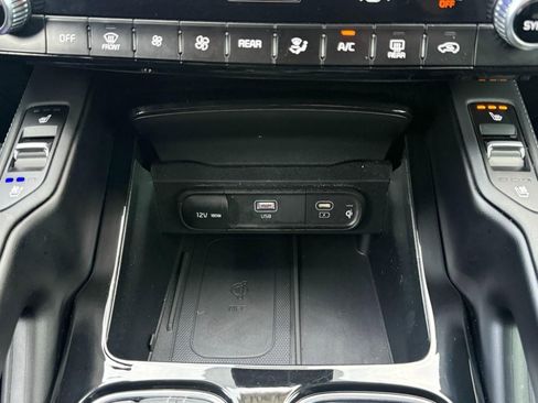 Used 2024 Kia Telluride SX Prestige AWD/4WD image 46