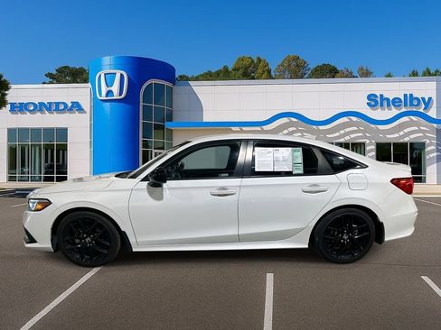 Used 2023 Honda Civic Sport image 5