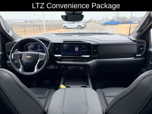 Used 2024 Chevrolet Silverado 2500 LTZ w/ LTZ Premium Package image 7