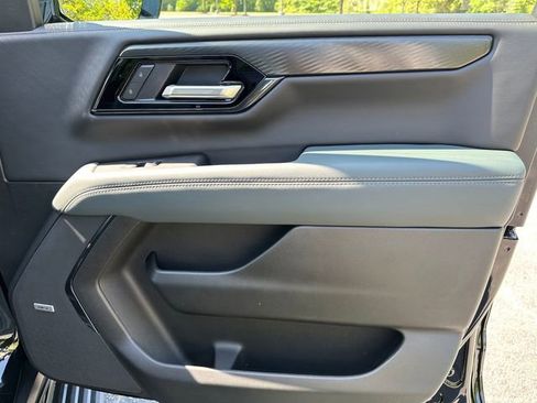 New 2026 GMC Yukon XL AT4 w/ AT4 Premium Package AWD/4WD image 27