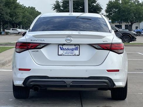 Used 2022 Nissan Sentra SR w/ SR Premium Package FWD image 5