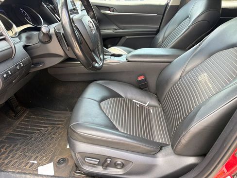 Used 2023 Toyota Camry SE FWD image 17