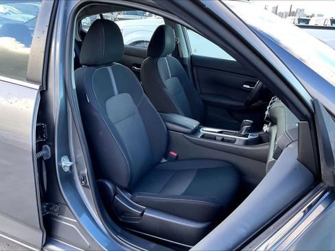 Used 2023 Nissan Sentra SV w/ All-Weather Package FWD image 13