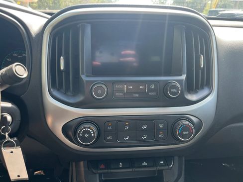 Used 2015 Chevrolet Colorado LT RWD image 19