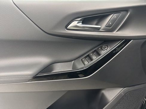 New 2026 Chevrolet Equinox LT image 9