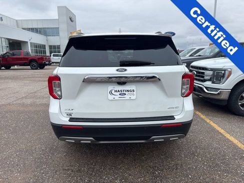 Certified 2022 Ford Explorer XLT w/ Equipment Group 202A AWD/4WD image 4