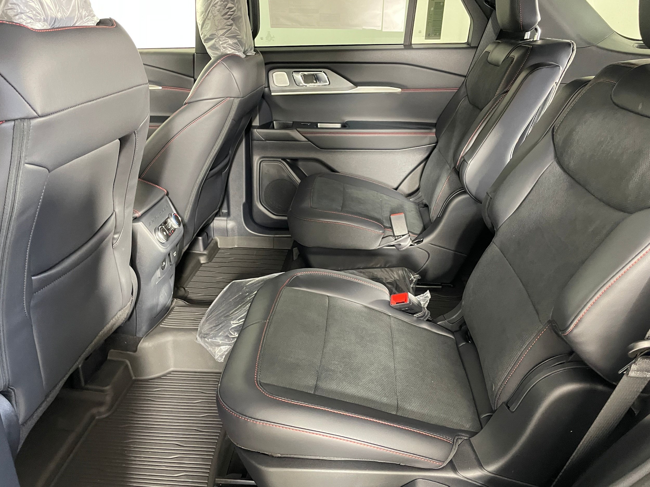 New 2027 Ford Explorer ST w/ Sun And Sound Package AWD/4WD image 9
