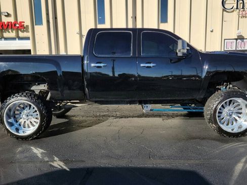 Used 2012 Chevrolet Silverado 2500 LT w/ Texas Edition image 24