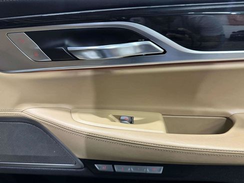 Used 2016 BMW 750i RWD image 52