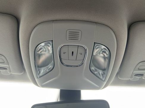 Used 2017 Jeep Compass Trailhawk w/ Leather Interior Group AWD/4WD image 15