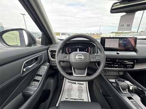 New 2026 Nissan Rogue Platinum w/ Platinum Premium Package image 14