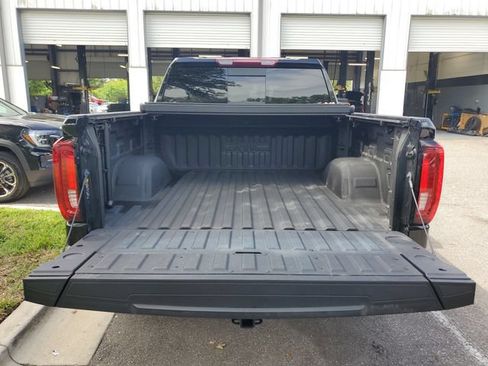 Used 2024 GMC Sierra 1500 SLT w/ SLT Premium Plus Package RWD image 9