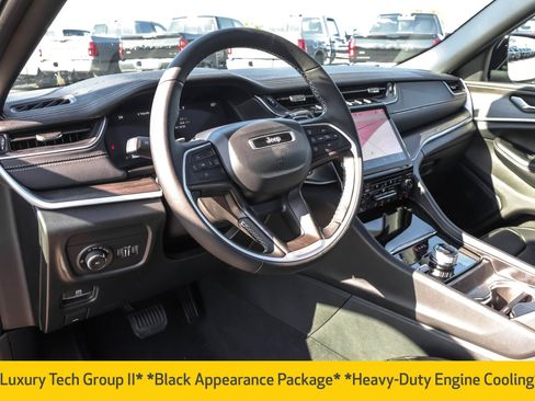 New 2025 Jeep Grand Cherokee Limited w/ Luxury Tech Group II image 4