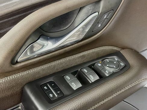 Used 2023 GMC Yukon Denali w/ LPO, Floor Liner Package AWD/4WD image 18