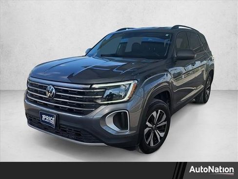 Used 2024 Volkswagen Atlas SE FWD image 1