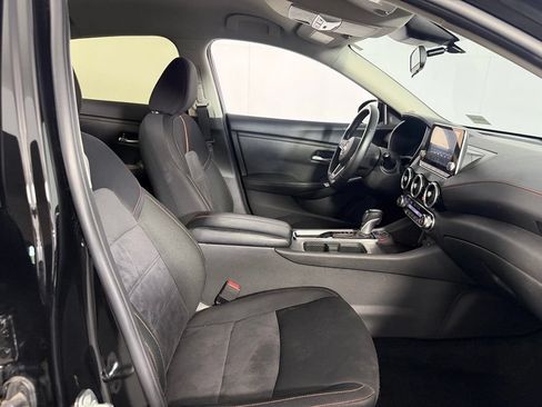 Used 2025 Nissan Sentra SR FWD image 29