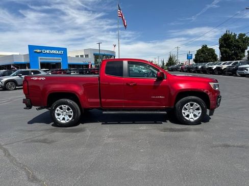 Used 2021 Chevrolet Colorado LT w/ LT Convenience Package AWD/4WD image 8