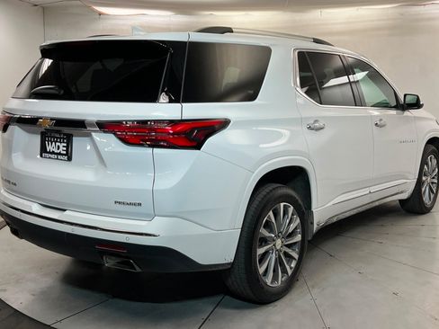 Used 2023 Chevrolet Traverse Premier AWD/4WD image 5
