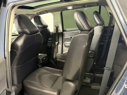 Used 2024 Toyota Grand Highlander FWD image 23