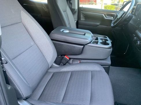 Used 2025 Chevrolet Silverado 1500 LT AWD/4WD image 10