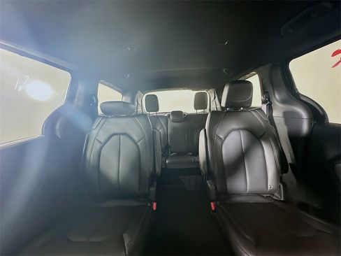 New 2026 Chrysler Voyager LX image 10