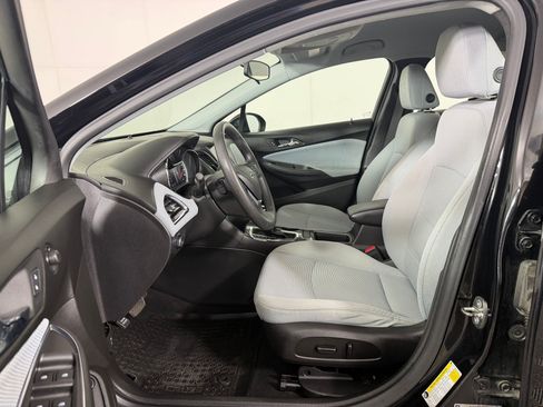 Used 2019 Chevrolet Cruze LT w/ Convenience Package FWD image 5
