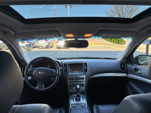 Used 2013 INFINITI G37 x w/ Premium Pkg image 12