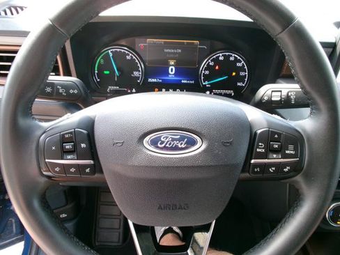 Used 2023 Ford Maverick Lariat w/ Lariat Luxury Package FWD image 13