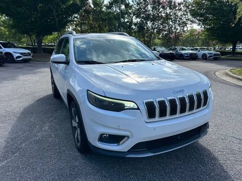 Used 2021 Jeep Cherokee Limited FWD image 3