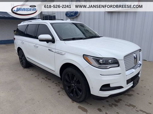 Used 2023 Lincoln Navigator Reserve AWD/4WD image 1
