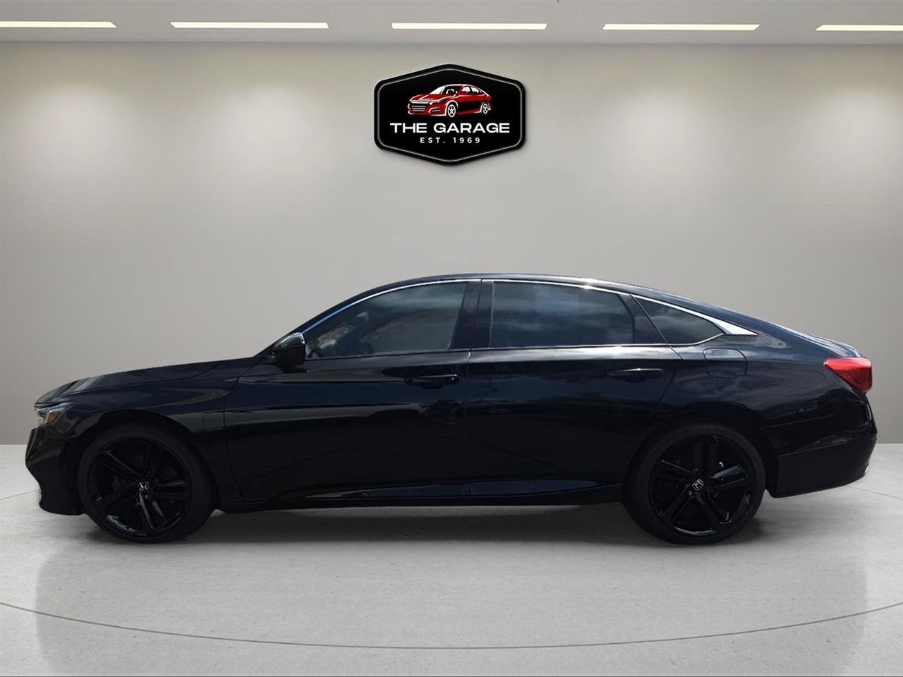 Used 2020 Honda Accord Sport image 3