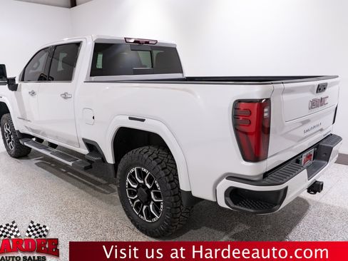 Used 2024 GMC Sierra 2500 Denali w/ Denali Reserve Package AWD/4WD image 3
