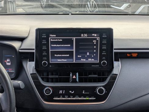 Used 2021 Toyota Corolla LE image 15