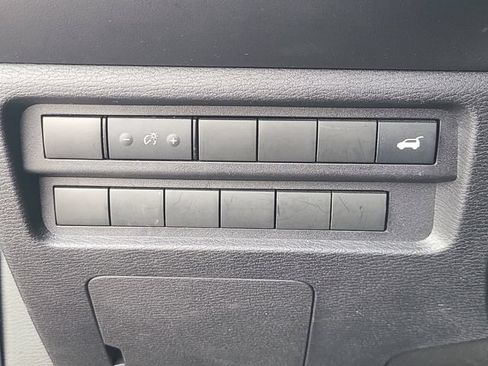 Used 2024 Mitsubishi Outlander SE AWD/4WD image 22