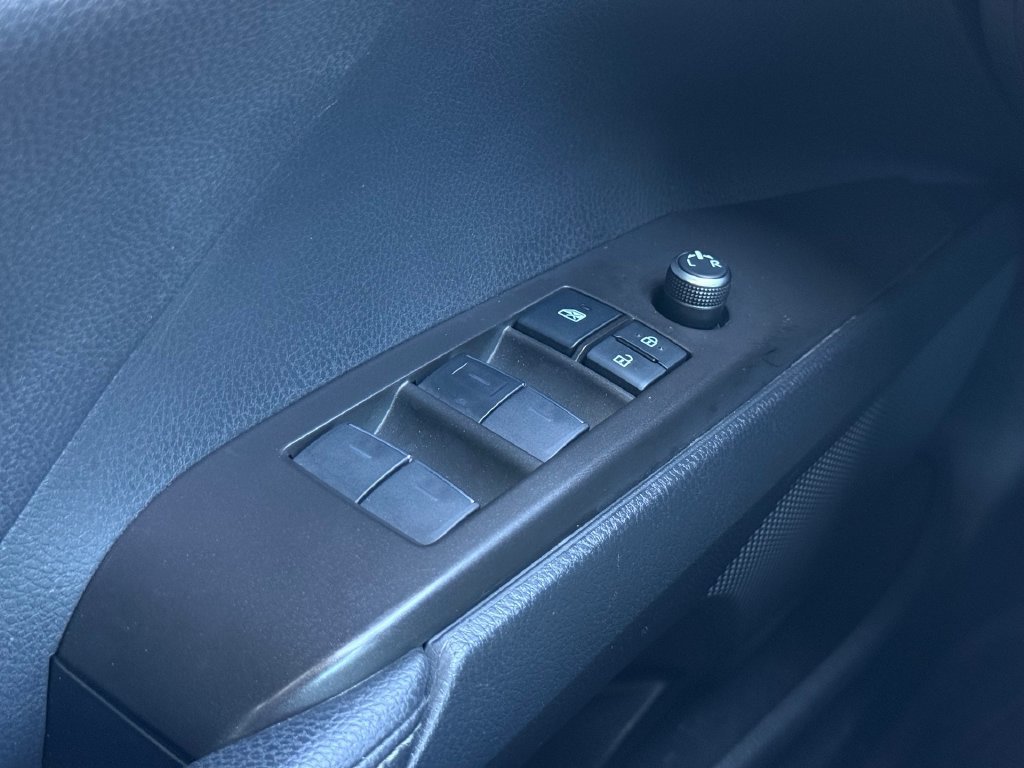 Certified 2021 Toyota Camry XLE FWD image 7