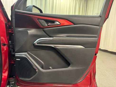 Used 2024 Chevrolet Traverse RS w/ LPO, Floor Liner Package AWD/4WD image 42
