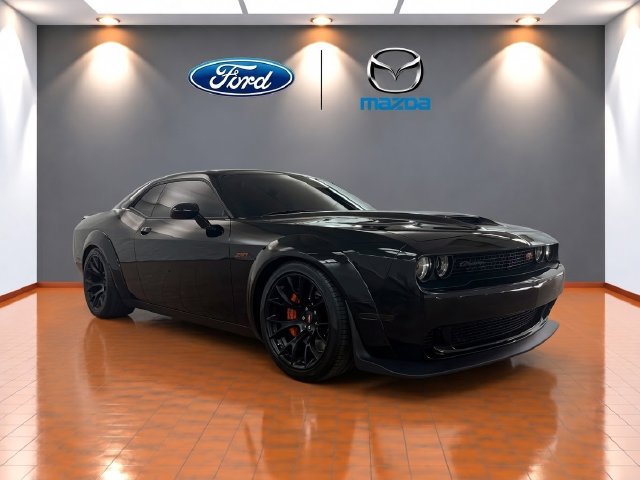 Used 2023 Dodge Challenger R/T Scat Pack RWD image 1